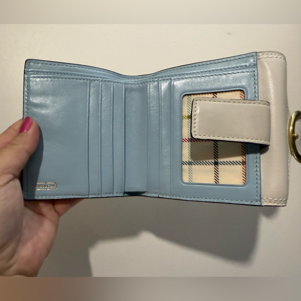 Coach Bleecker White Leather Buckle Wallet - Picture 5 of 8